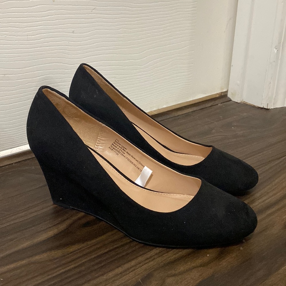 Black suede wedges
